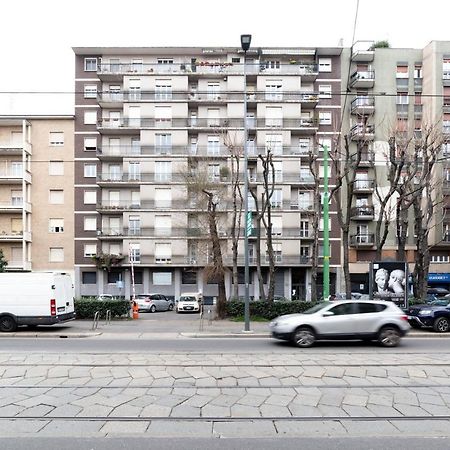 Loreto Elegant Flat Milan Exterior photo