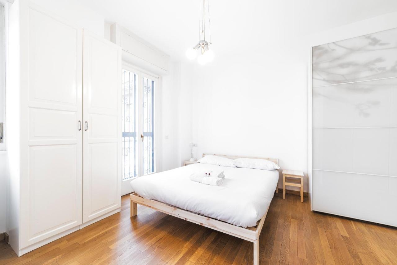 Loreto Elegant Flat Milan Exterior photo
