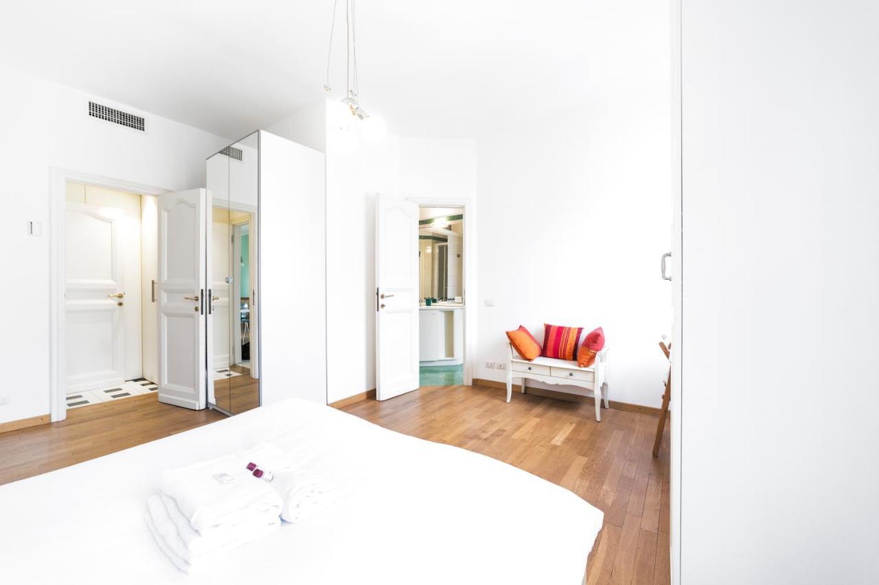 Loreto Elegant Flat Milan Exterior photo