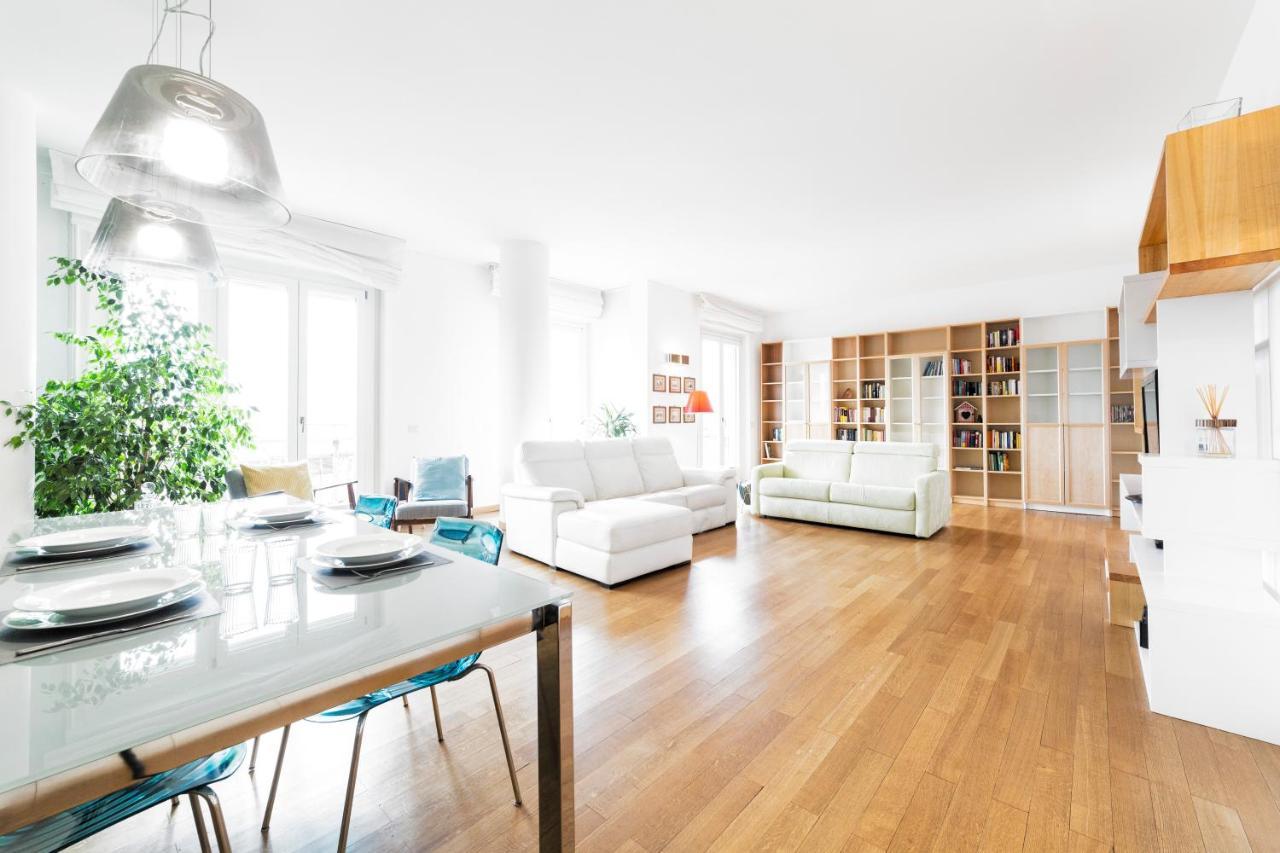 Loreto Elegant Flat Milan Exterior photo