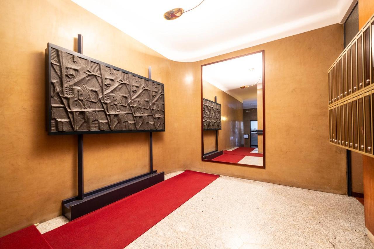 Loreto Elegant Flat Milan Exterior photo